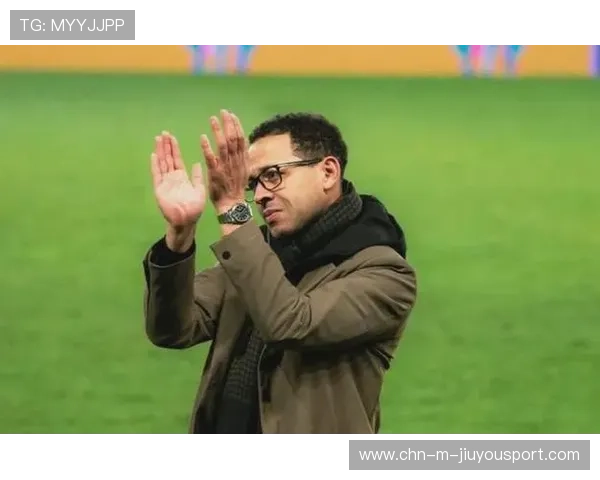 罗马诺谈曼联和帕奎塔传闻！切尔西锋线目标要价8000万欧元，曼联3_2切尔西